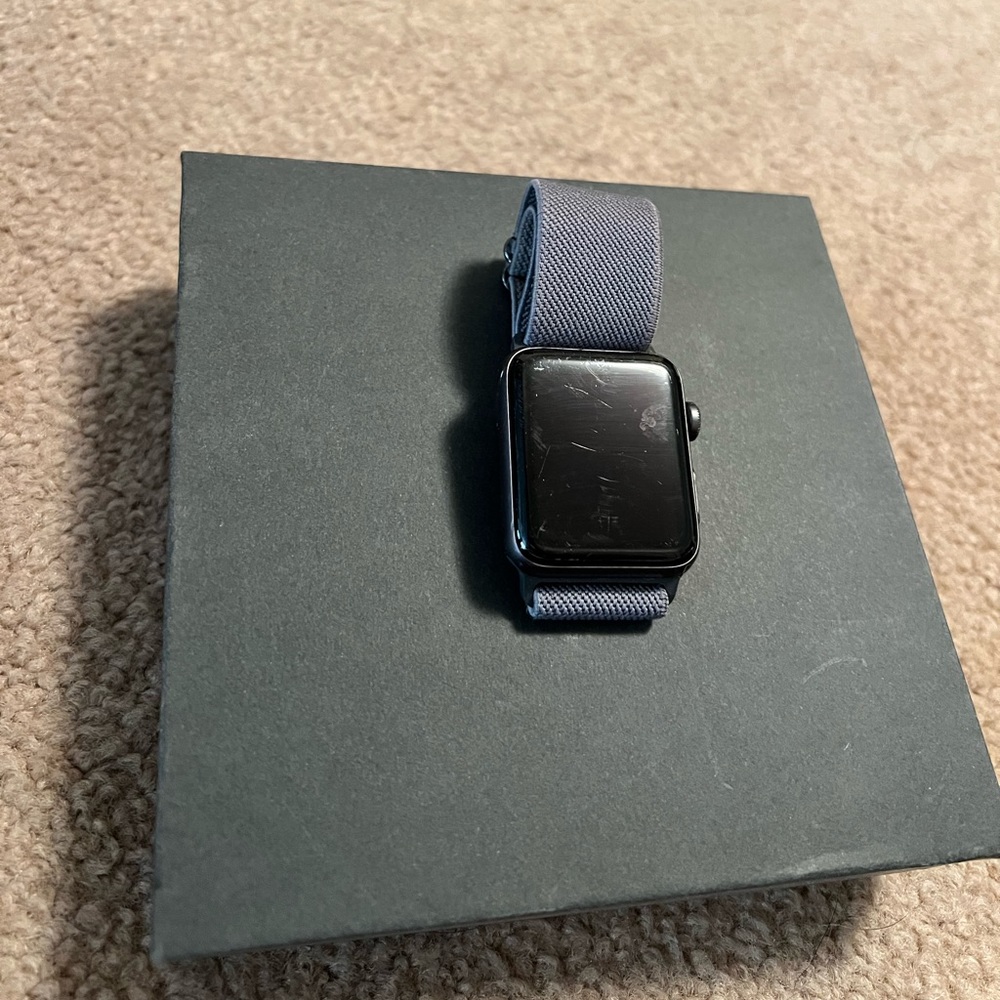SOLD Apple Watch Series 3